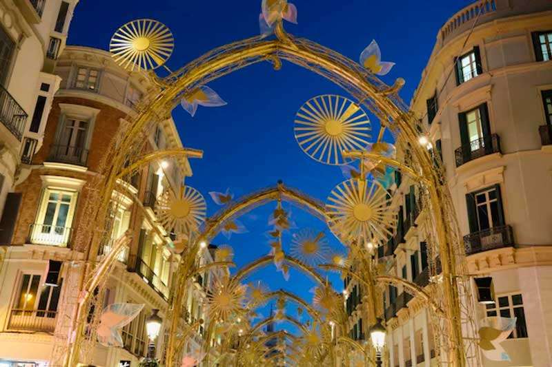 Que ver en Málaga en navidad: alumbrado calle Larios por Navidad en Málaga